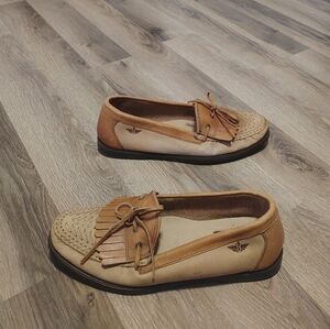 Men's Size 9.5 Rare Vintage Tan Fringe Slip On Loafers